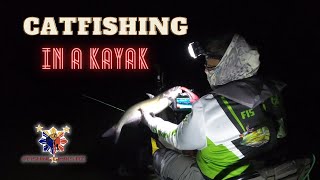 Catching Catfish in a Kayak #fishing #kayakfishing #catfish #catfishing