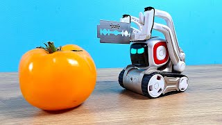 Сможет ли Cozmo нарезать салат из помидоров? 🍅🔪