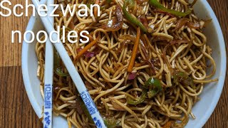 Schezwan noodles |Spicy hakka noodles | Ruchira