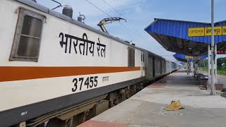 WAP7 New Jalpaiguri Shatabdi Vanishes in Few Seconds..