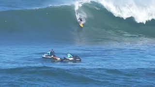 Waimea Bay XL Surfing Pt 2    4K