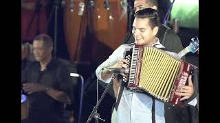 Me Quedo Con Tus Besos - Iván Villazón & Tuto López en México