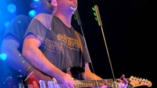 Edwin McCain Sings "Silent Night"