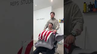 Barber pranks clients with football top on gown 🤣 (🎥: IG/ alexreps_)