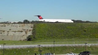 Atlanta Airport Timelapse (10/17/15) [HD]