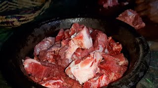 Wild Pork Black Curry 😋 Sri Lankan Food. Hot & Spicy Pork Recipes in Sri lankan Village