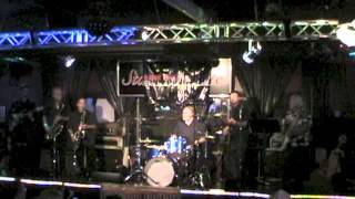 Surf Legends The Rumblers - Night Scene