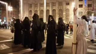 Procesión Santo Entierro Zaragoza 2015. El Cristo de la Cama en la plaza de España.