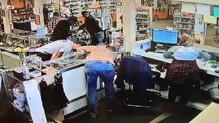 LiveLeak - Gun Store Employees Foil Robbery