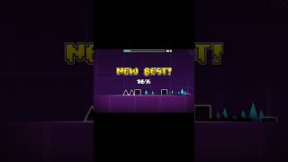 пытаюсь пройти все уровни в Geometry dash!!!