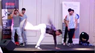 Demo breakdance @ Conventia Internationala de Fitness 2012 (Culturism.Ro)