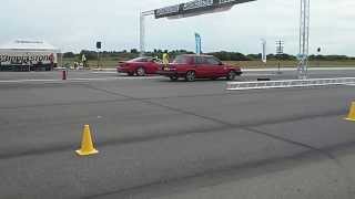 Volvo 740 Turbo vs Chevrolet Camaro Z28 Start (Handicap)