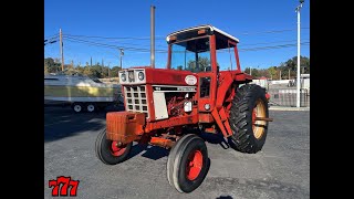 International Harvester 986 Farm Tractor