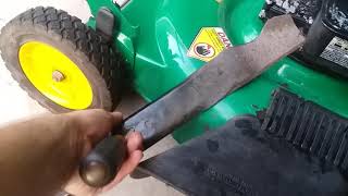 Mower blade balancing