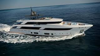 Sangha, the new Custom Line yacht