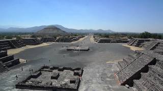 Teotihuacan - Mexico - Pyramid of the Moon - Pyramid of the Sun