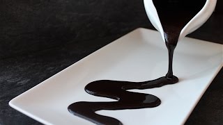 Sirope de chocolate casero para postres | Chocolate Syrup