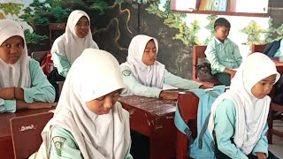 KaRia Lumajang sedang live sekarang! AQIDATUL AWAM MI MIFTAHUL ULUM SELOKGONDANG