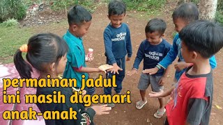 Permainan tradisional masih diminati anak pedesaan || Lompat tali