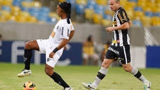 Ronaldinho Panna Vs Botafogo (22/08/2013)