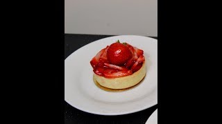 How to make a mini strawberry fruit tart.