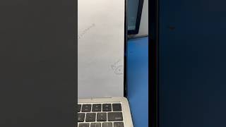 Чуть ЗАСРАТЫЙ и РАЗБИТЫЙ MacBook Air m2 #shorts замена матрицы