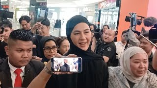 PAULA VERHOUVEN MEMILIH BUNGKAM SAAT DICECAR PERTANYAAN TERKAIT RUMAH TANGGANYA DENGAN BAIM WONG