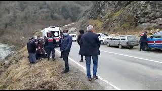 www.61olayhaber.com Trabzon Araklı ilçesi Pervane mahallesi Mevkiinde Trafik Kazası!