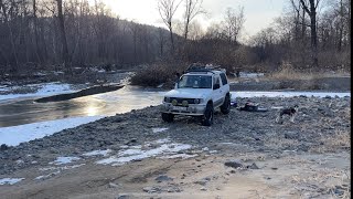 Зимняя речная рыбалка. Приморский край. Ночевка на речке в тайге. Следы тигра!