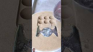 صهر المعادن صب علي الرمال صنعات جديده #satisfying #experiment #art #shorts