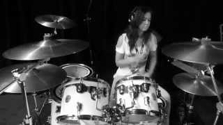 No One Knows - Queens Of The Stone Age - HD Drum Cover By Devikah