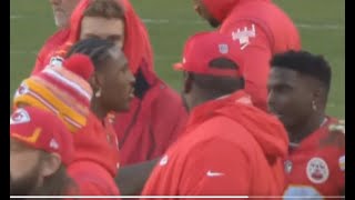 Tyreek Hill, Mecole Hardman argue and yell argument on sideline in NFL Playoffs AFC Championship