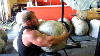 Derek Poundstone loads 470lb Atlas Stone 51 inches high