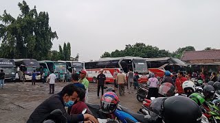 Semua bis full seat dibanjiri penumpang diterminal Pondok Pinang