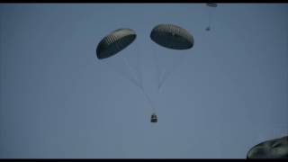 Zrzut sprzętu z C17 Globemaster / Pallet Airdrop from C17 Globemaster.