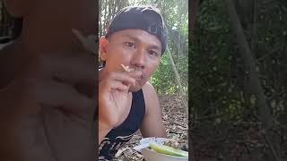 Mukbang Pecak Ikan di pinggir sungai