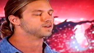 Casey James strips for Victoria and Kara on American Idol 2010 Denver