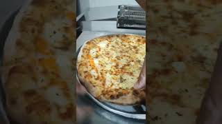 PIZZA COM BORDA NATURAL #pizza #shortsviral #pizzaria #delivery