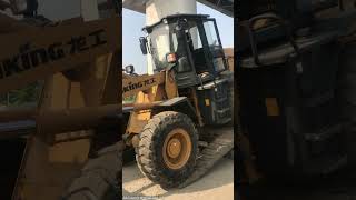 How to unload a Wheelloader from Carriar #viralvideo #lowbedsemitrailer #