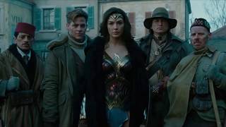 Billy Photobombs Wonder Woman's Historic Photo