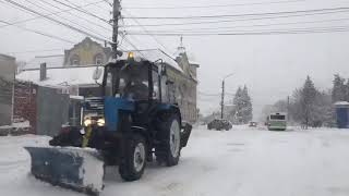 Очистка городских улиц от снега