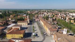 Bagnolo in Piano (IT)  Pasqua 2020 - vista dall'alto con drone