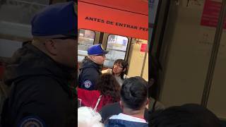 BETTY LA FEA MEXICANA Es DETENIDA EN EL METRO