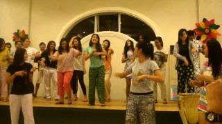 1N flash mob -pajama party