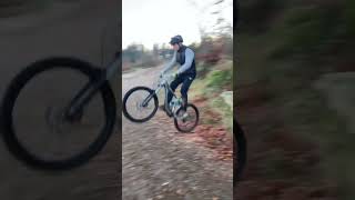 Shredding drop on mtb #bike #bmx #mtbbike #mtb #mtbjump #bmxdirt #mtbbikes #cycling #jump #jumpbike