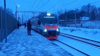 ЭП2Д 072 прибывает на станцию Кутузовская