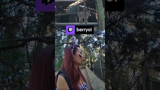 Cow at Houston zoo meows on BerryOi #Twitch #twitchclips #usa #houston #houstonzoo #trip #funny