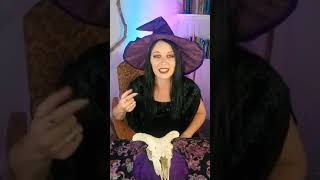 Telling Fortunes at Halloween & Samhain (Irish tradition) #13DaysOfDitchoween #shorts