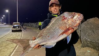 BIG Snapper caught at North Mole using a Drone!!(Perth)