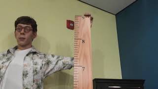 Orlando Florida's (Ripley's Believe it or not) world's tallest man 8 foot 11 inches